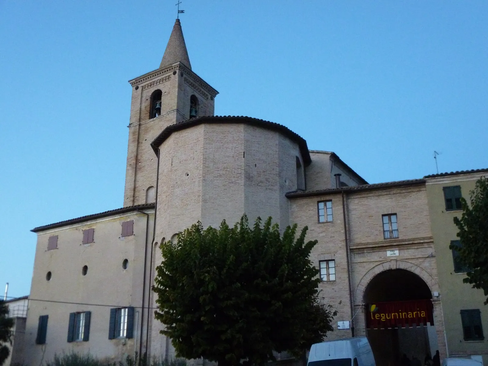 Complesso architettonico in laterizio con campanile che ospita il MAV Museo dell'Arte della Terracotta nelle Marche