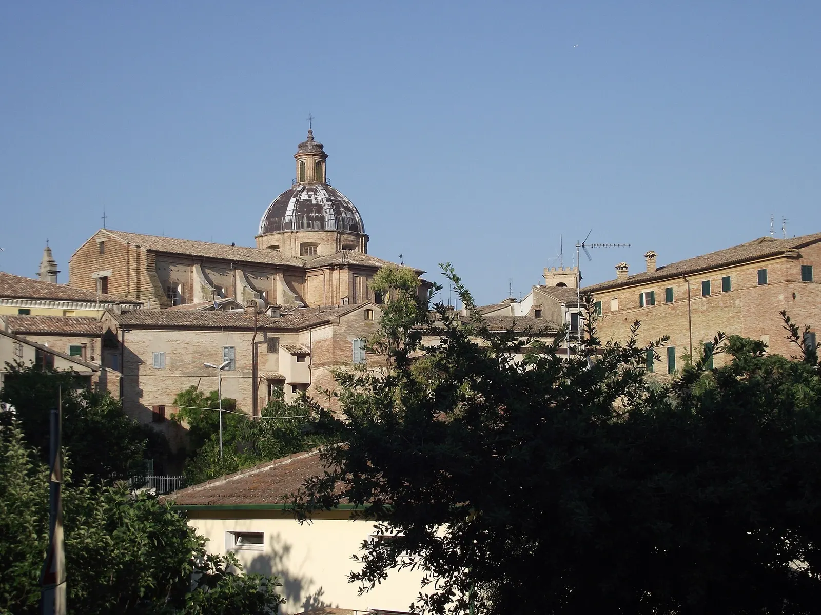 Monte San Vito (AN) – Guida completa: cosa vedere, sapori ed eventi