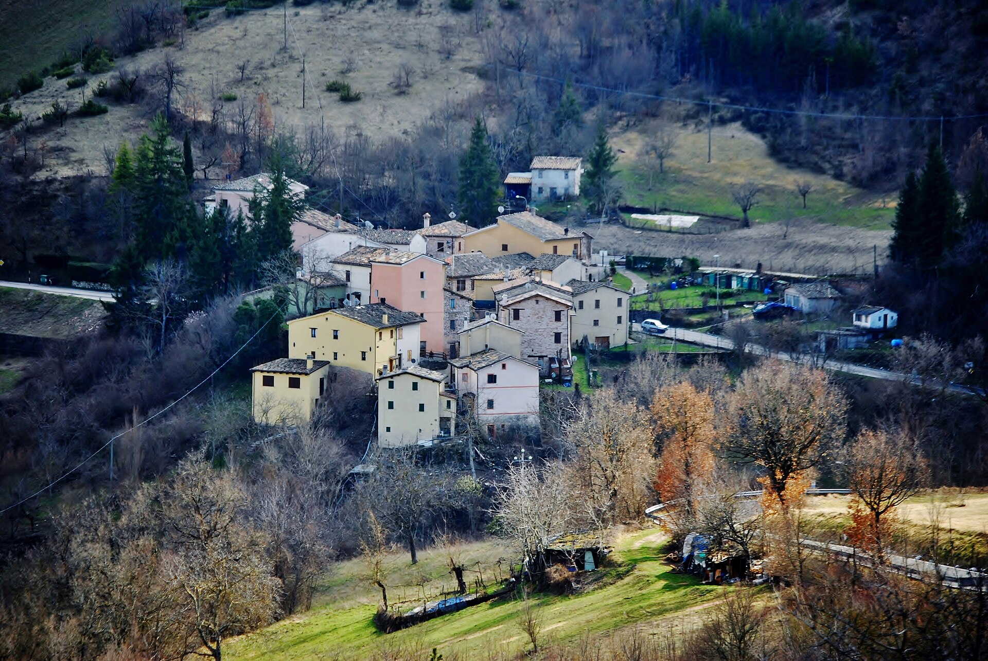 Fiastra (MC) – Guida completa: cosa vedere, sapori ed eventi
