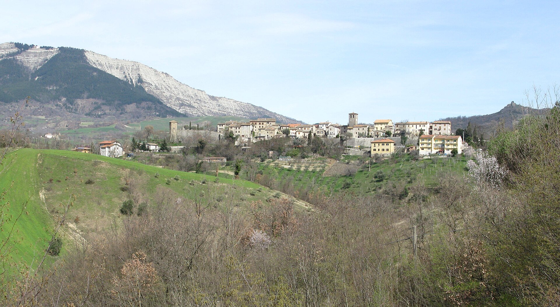 Frontino (PU) – Guida completa: cosa vedere, sapori ed eventi