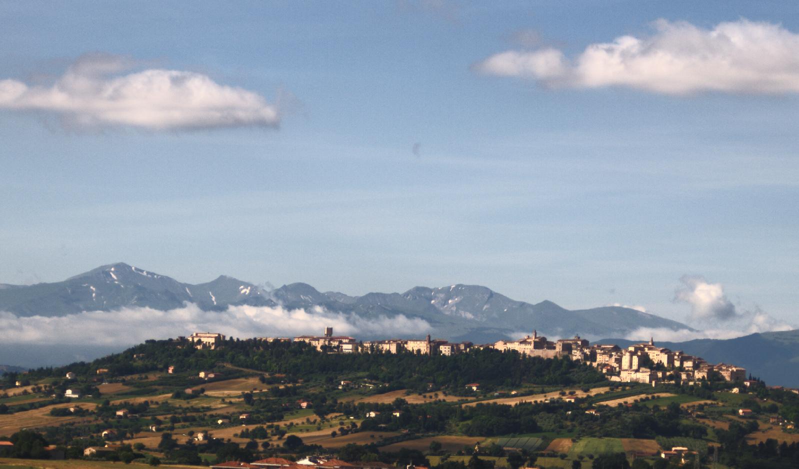 Treia (MC) – Guida completa: cosa vedere, sapori ed eventi