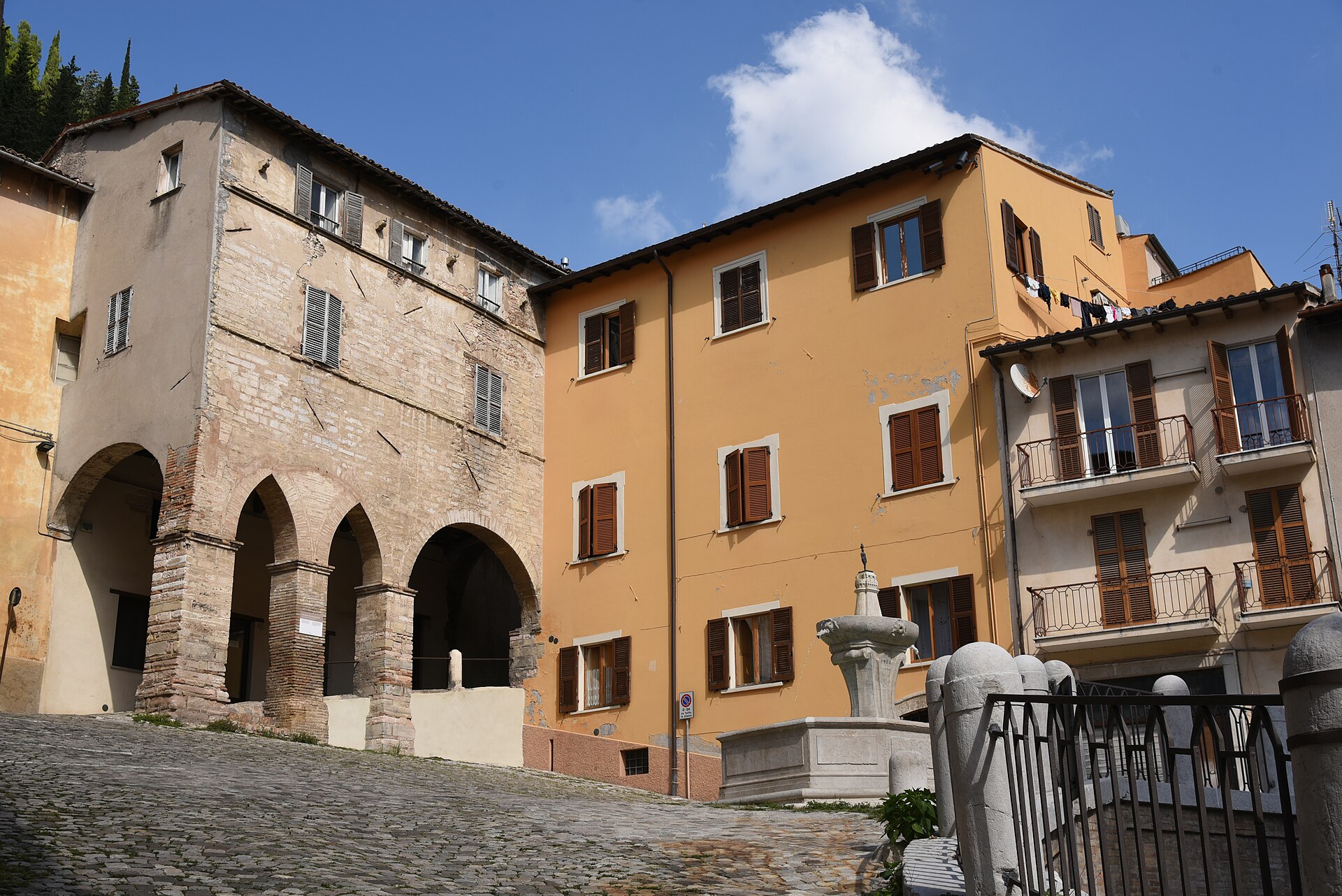 Borgo di Fossombrone — Fossombrone