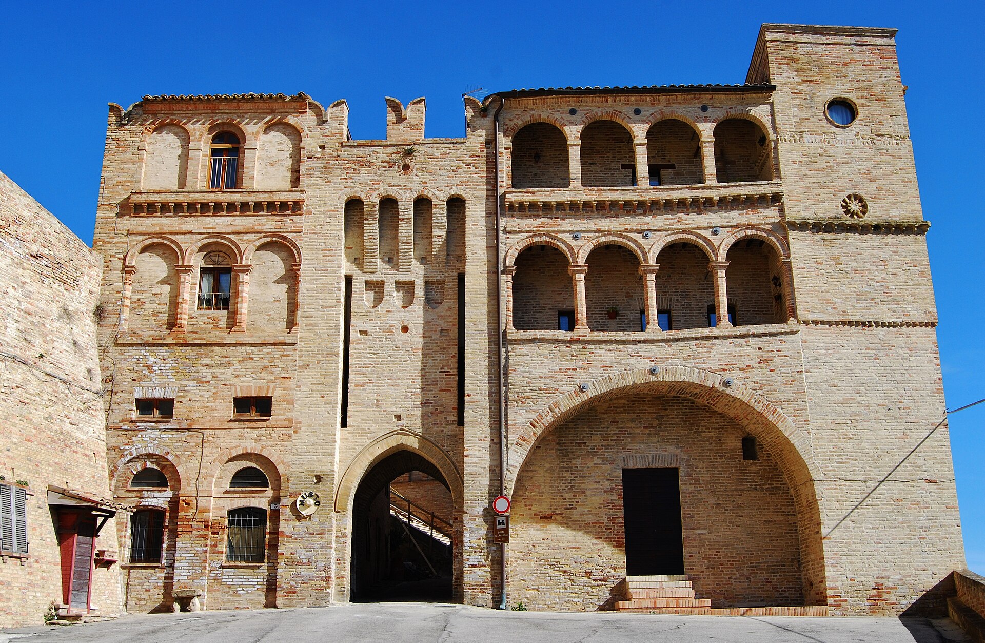 Massa Fermana – foto 1